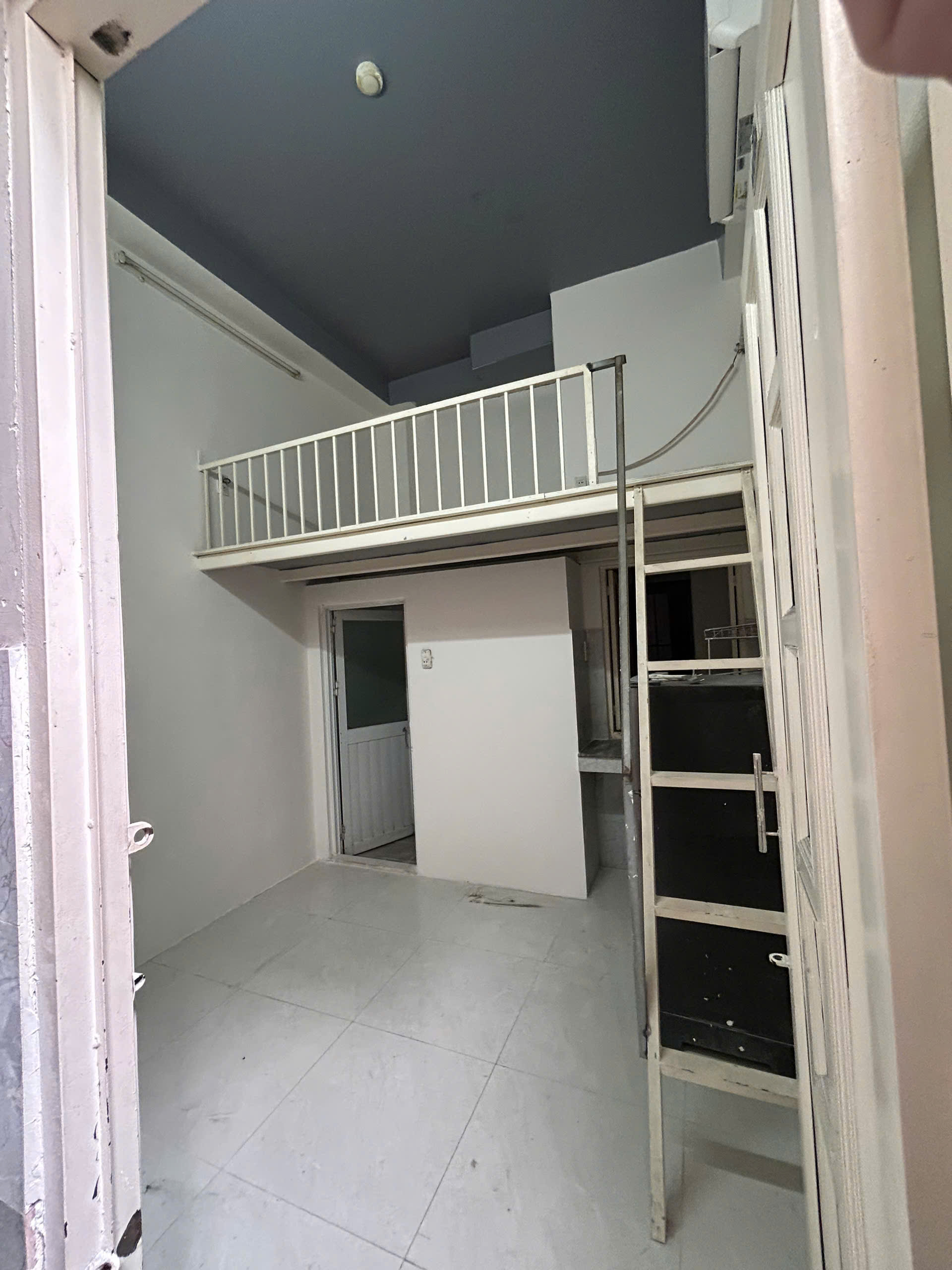 CHO THUÊ phòng trọ 958/3 Âu Cơ phường 14 Tân Bình. 25mv 3tr6/ tháng. LH:0708877972.