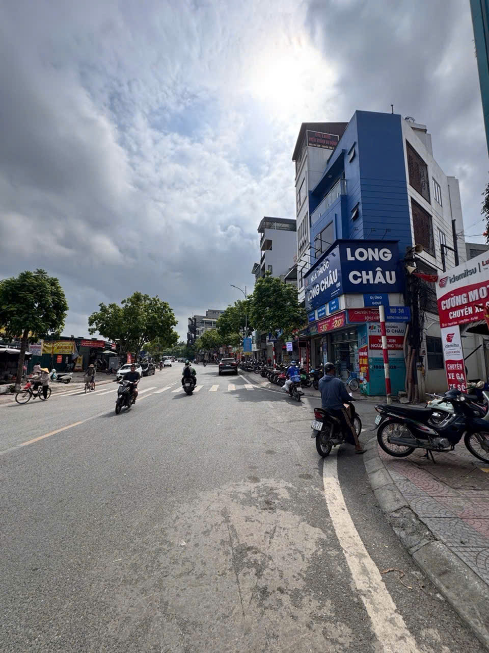 🏡 NHÀ ĐẸP THẠCH BÀN – CỔ LINH  50M² x 7 TẦNG  GARA Ô TÔ  THANG MÁY  FULL NỘI THẤT 🏡
