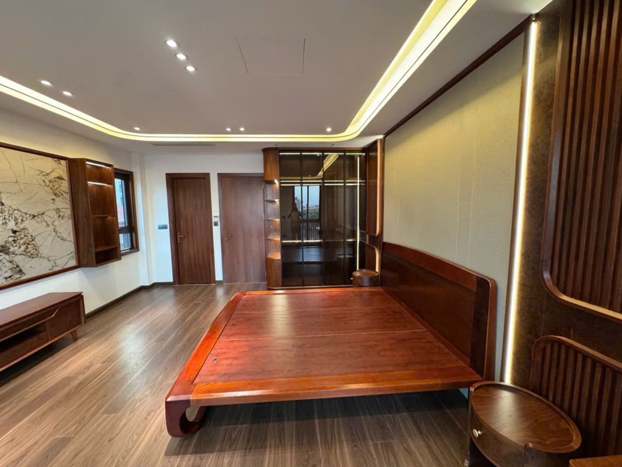 🏡 NHÀ ĐẸP THẠCH BÀN – CỔ LINH  50M² x 7 TẦNG  GARA Ô TÔ  THANG MÁY  FULL NỘI THẤT 🏡