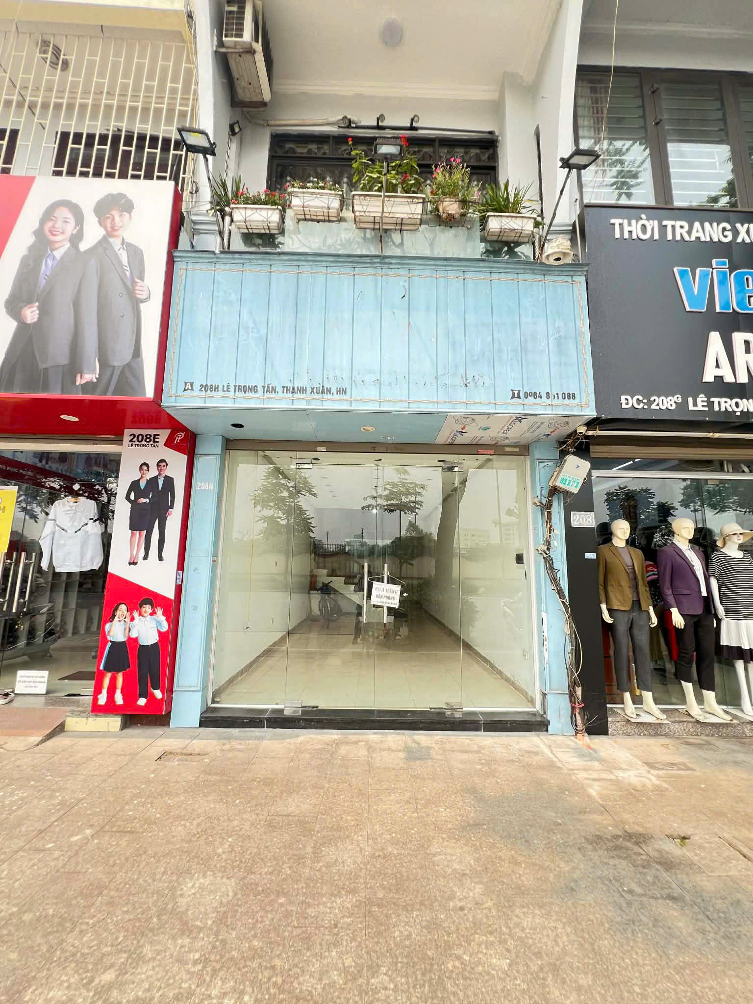 CHO THUÊ MẶT BẰNG KINH DOANH ĐẸP
MẶT TIỀN 208H LÊ TRỌNG TẤN, THANH XUÂN, HÀ NỘI