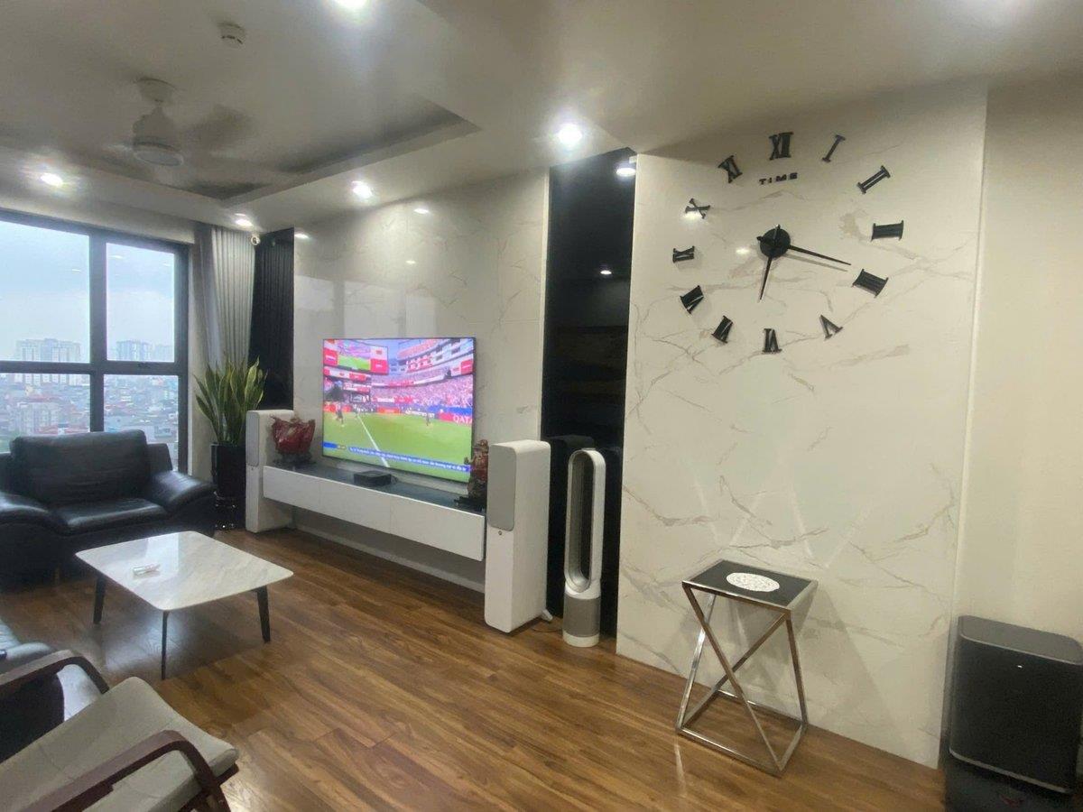 Bán chung cư Kosmo Xuân la ,Tây Hồ Lô góc tầng trung , full nội thất  75m 2N ,2VS 7.3 tỷ