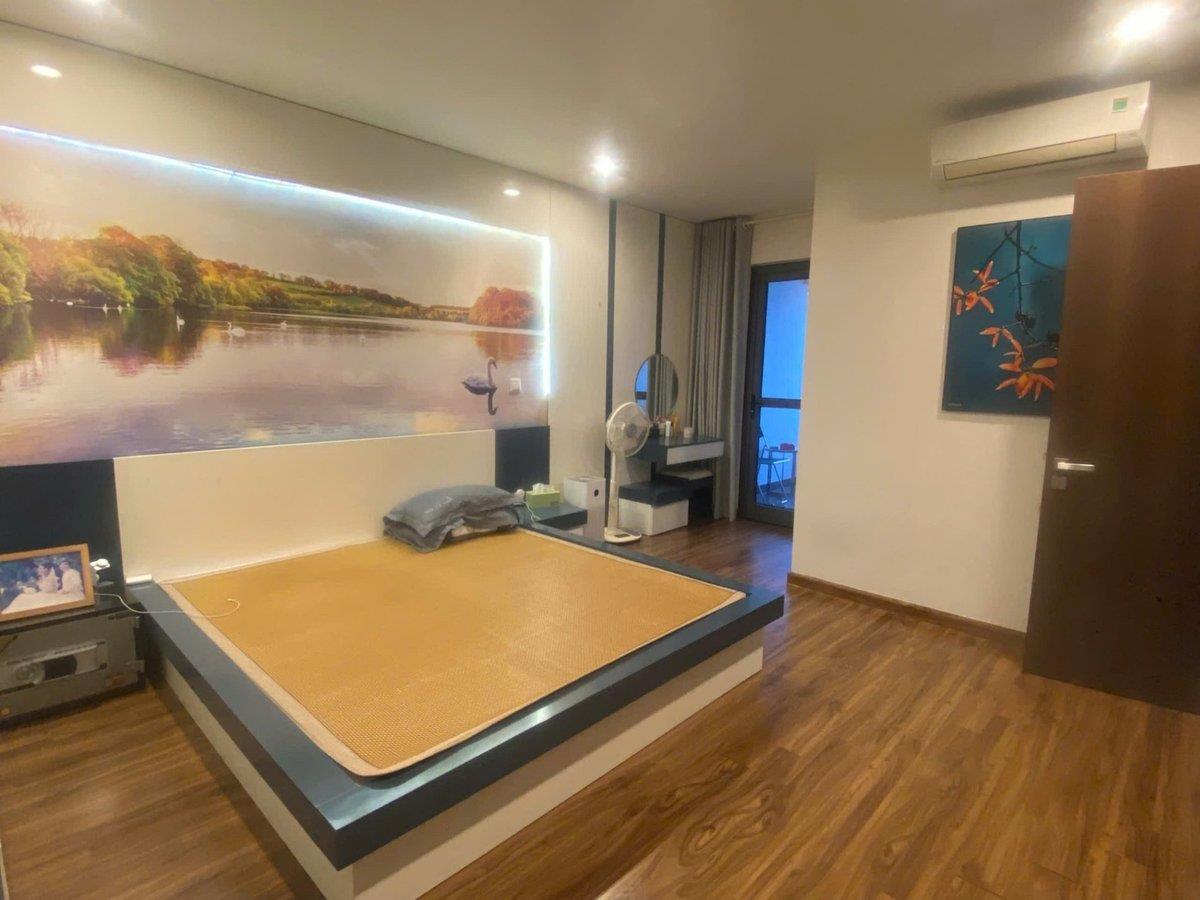 Bán chung cư Kosmo Xuân la ,Tây Hồ Lô góc tầng trung , full nội thất  75m 2N ,2VS 7.3 tỷ