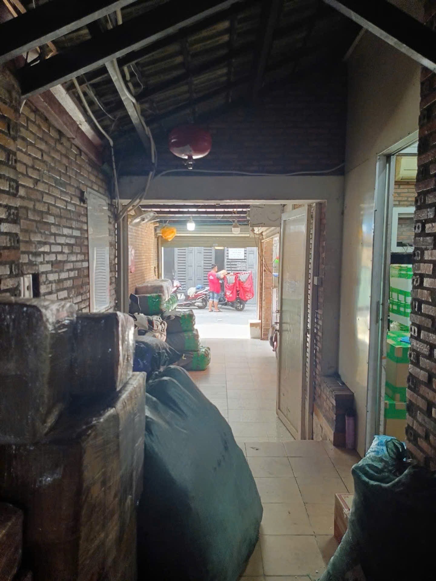 HOT HOT – GIẢM MẠNH 8 TỶ, BÁN NHÀ HẺM 34/19 đường Yên Thế, Phường 2, quận Tân Bình, TP.HCM