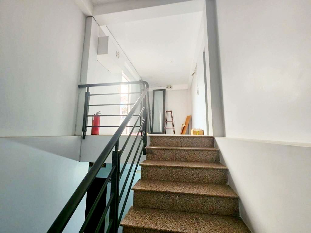 Căn hộ dịch vụ 70tr/tháng Tạ Quang Bửu ngang 9m 14 tỷ nhỉnh