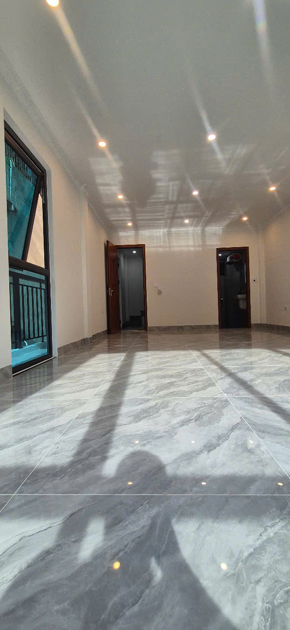 Chính chủ bán nhà mặt phố Nguyễn Cơ Thạch 45mv SĐCC LH:0969148973.