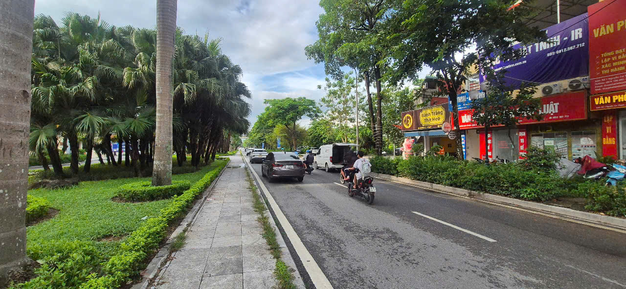 Chính chủ bán nhà mặt phố Nguyễn Cơ Thạch 45mv SĐCC LH:0969148973.-3