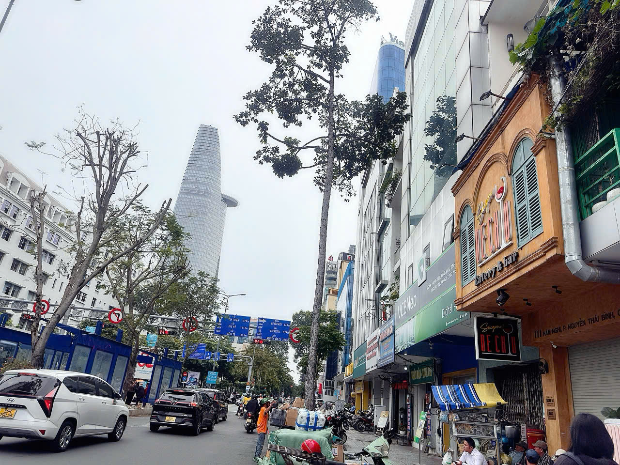 BÁN SIÊU PHẨM MẶT TIỀN HÀM NGHI, P.NGUYỄN THÁI BÌNH, QUẬN 1 - DT ĐẸP 8,2M * 18M - NƠI HỘI TỤ CÁC TOWER LỚN CỦA TRUNG TÂM SG* LIÊN HỆ GIANG GIANG: 093.86.76.685-3