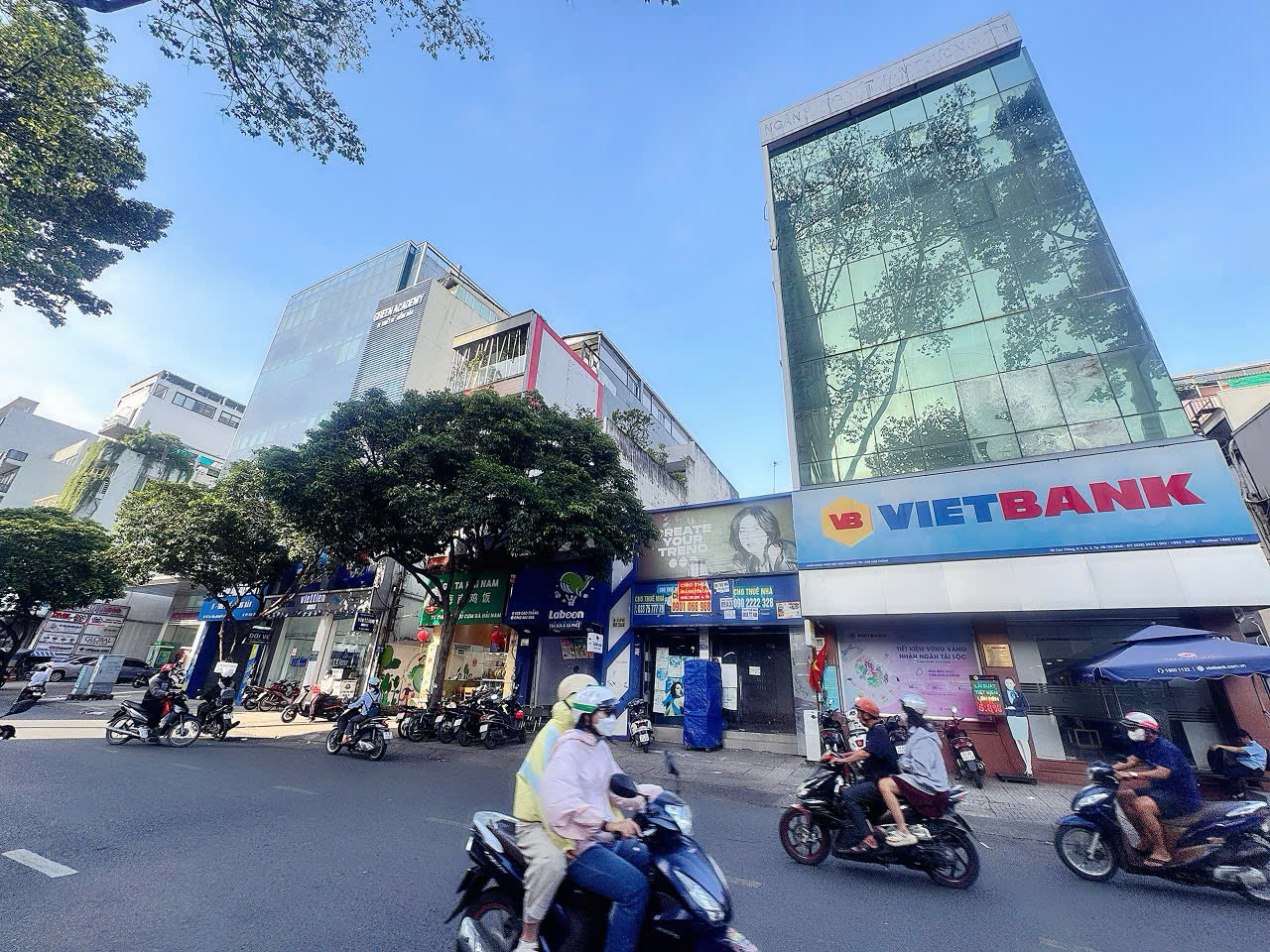 BÁN NHÀ MẶT TIỀN KD Đ.CAO THẮNG, QUẬN 3 - HDT MẶT BẰNG 30TR/TH - DT 70M2 SỔ HỒNG VUÔNG ĐẸP - CHÍNH CHỦ 1 ĐỜI XƯA - NHÀ 2 MT THUẬN TIỆN VỪA Ở VỪA KD* LIÊN HỆ GIANG GIANG: 093.86.76.685