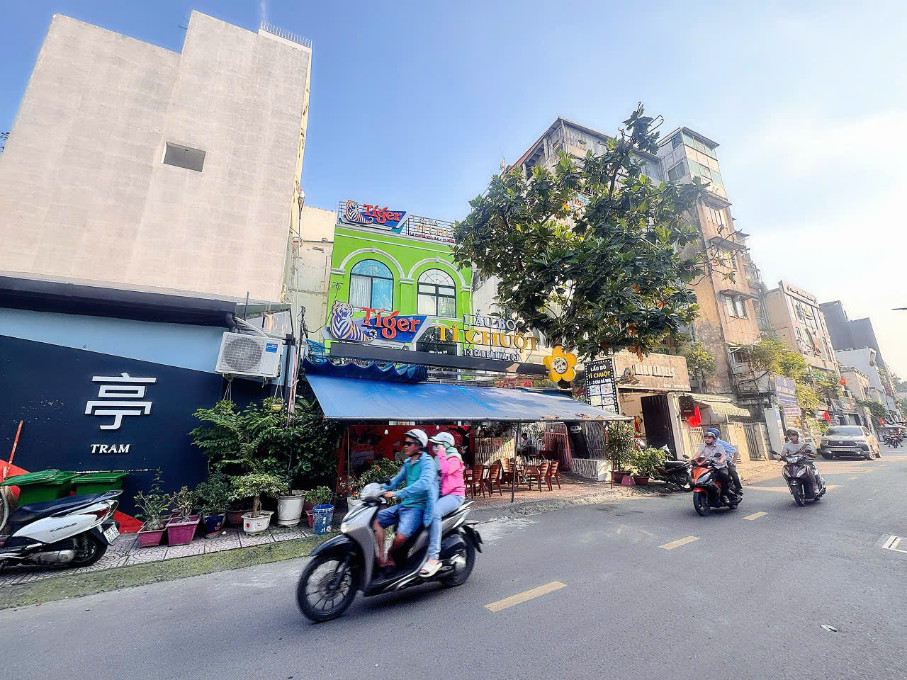 BÁN NHÀ MẶT TIỀN KD Đ.CAO BÁ NHẠ, P.NGUYỄN CƯ TRINH, QUẬN 1 - HIẾM NHÀ BÁN - CHÍNH CHỦ XƯA* LIÊN HỆ GIANG GIANG: 093.86.76.685