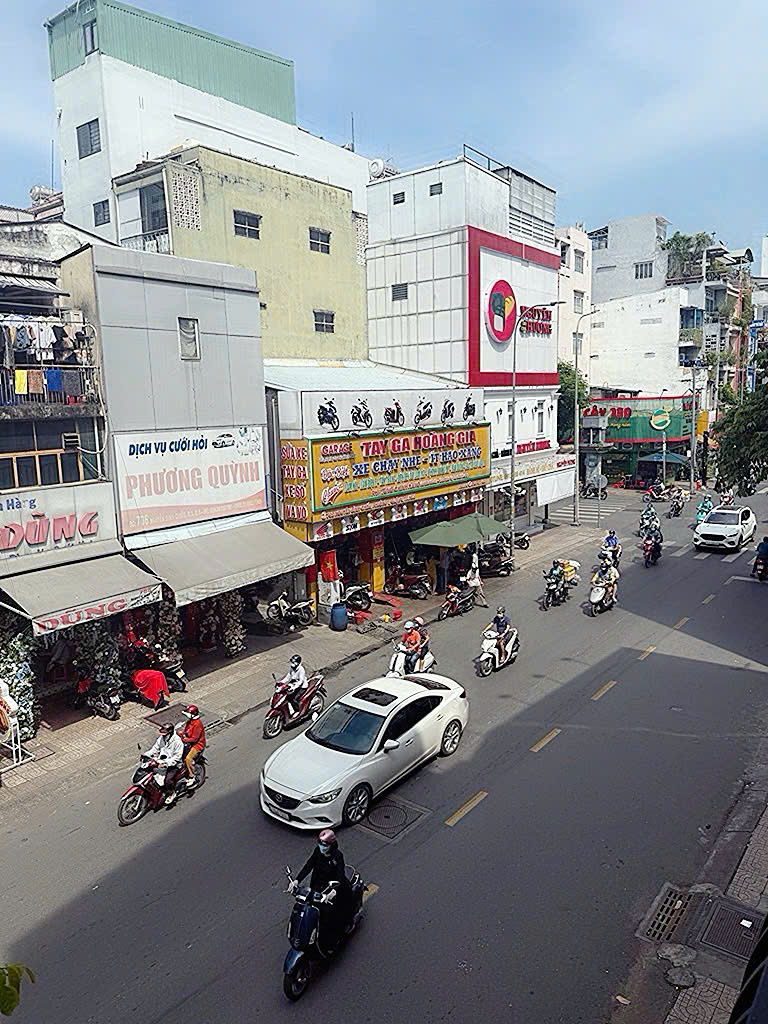 BÁN NHÀ MẶT TIỀN KD Đ.NGUYỄN ĐÌNH CHIỂU, QUẬN 3 - ĐOẠN 2 CHIỀU SỔ HỒNG VUÔNG ĐẸP 6M*1OM* LIÊN HỆ GIANG GIANG: 093.86.76.685