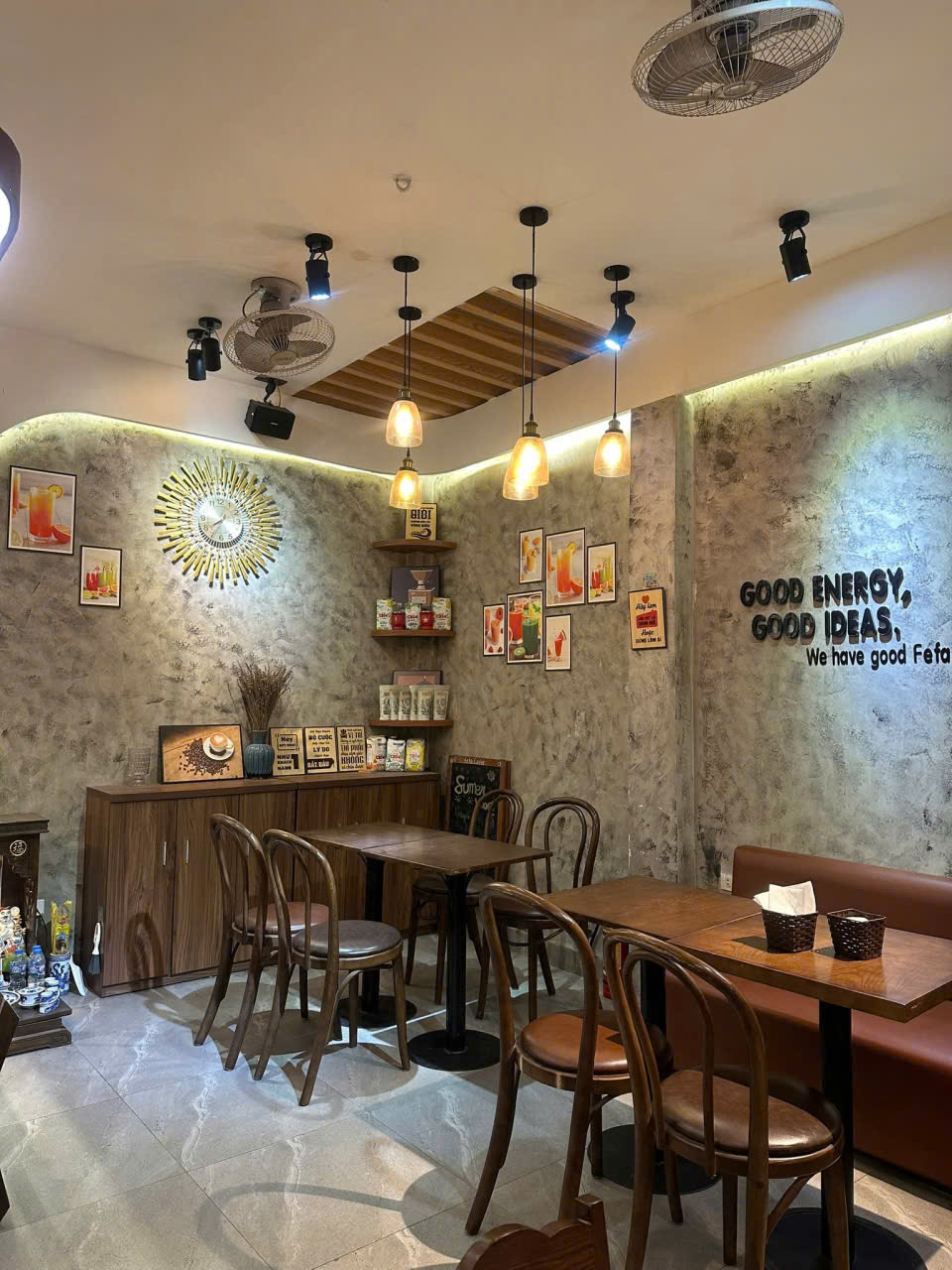 Sang nhượng quán cafe mặt ngõ ô tô tránh Đỗ Quang - Cầu Giấy-3