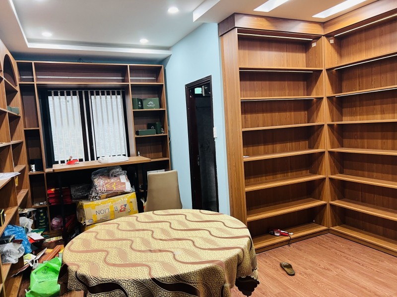 ♥ Khách Sạn sát Đống Đa 5.5 tầng, 10 phòng cao cấp, 11.x tỷ