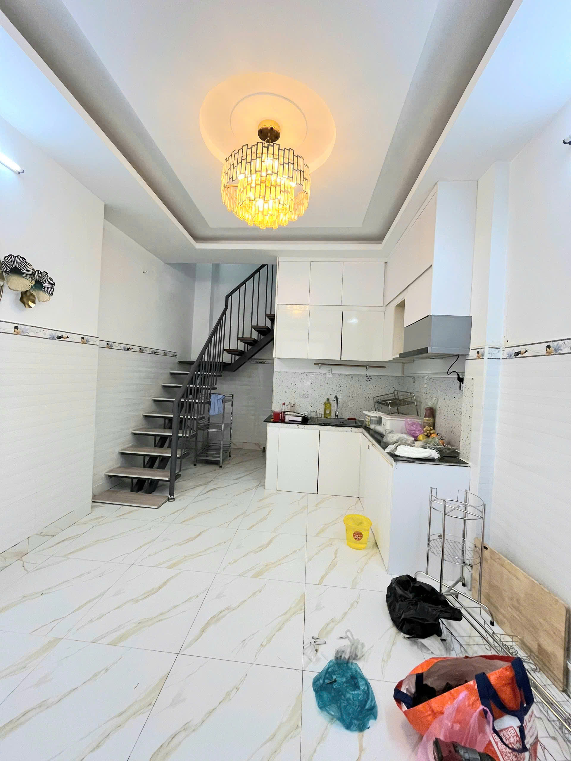 bán nhà đẹp ngay trung tâm sài gòn có 3 đ