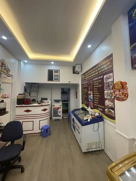 Do kế hoạch đi nước ngoài, tôi cần nhượng lại hoặc cho thuê gấp Ki-ốt vị trí đẹp Ki-ốt 16, Chợ Nam Thành, P. Hạc Thành, TP. Thanh Hóa