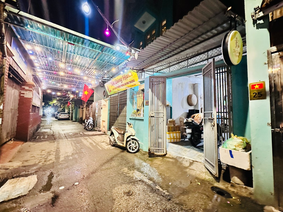 VIP KHU VỰC PHÚ - DÂN XÂY - OTO TRÁNH VÀO NHÀ - NỞ HẬU - NGÕ THÔNG - KINH DOANH