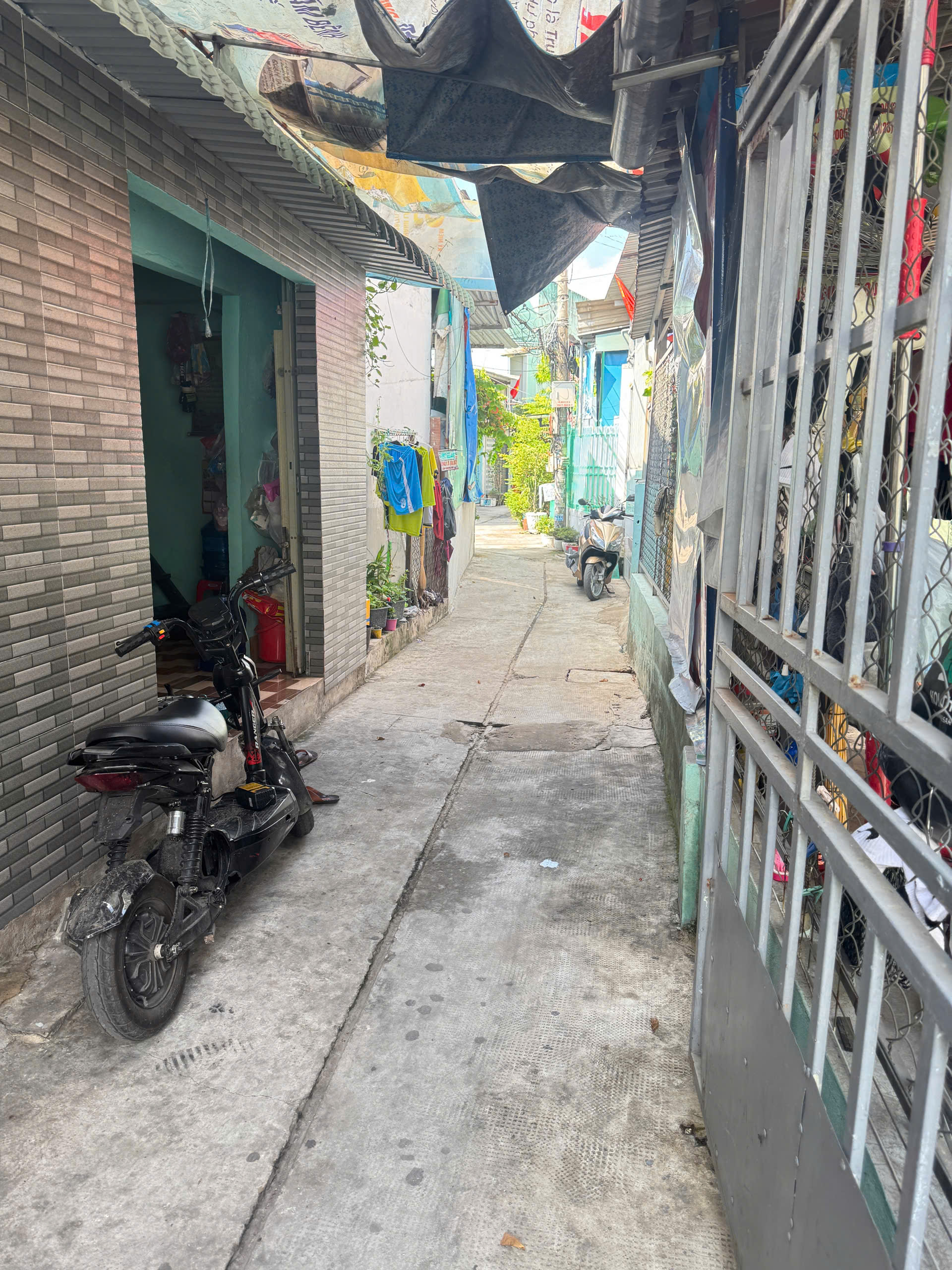 Bán nhà - thuận tiện di chuyển về Bến xe Miền Tây, KCN Tân Tạo, Quốc lộ 1A