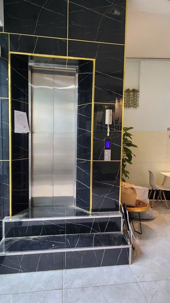 Bán Nhà Mặt tiền Kha Vạn Cân - gần chợ Thủ Đức, 8x35m, 5 Tầng - HĐT 70 triệu, 29,9 Tỷ.