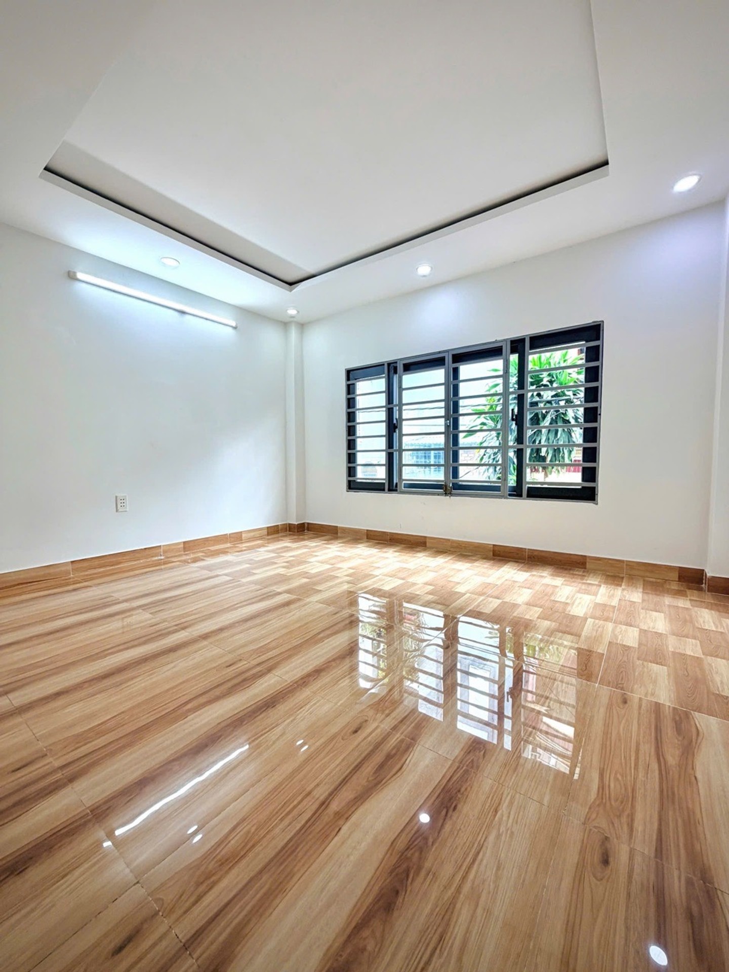NHÀ ĐẸP XINH XẮN KIÊN CỐ 4 TẦNG ĐỦ CÔNG NĂNG 24M2,4*6M,3 PN GIÁ CHỈ NHỈNH 3-3