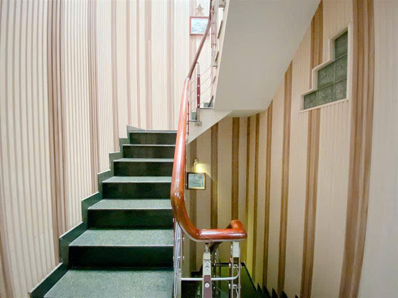 NGUYỄN CHÍ THANH - GIÁP QUẬN 10 - GẦN NGUYỄN THỊ NHỎ - TẠ UYÊN - 4 TẦNG - 60M²