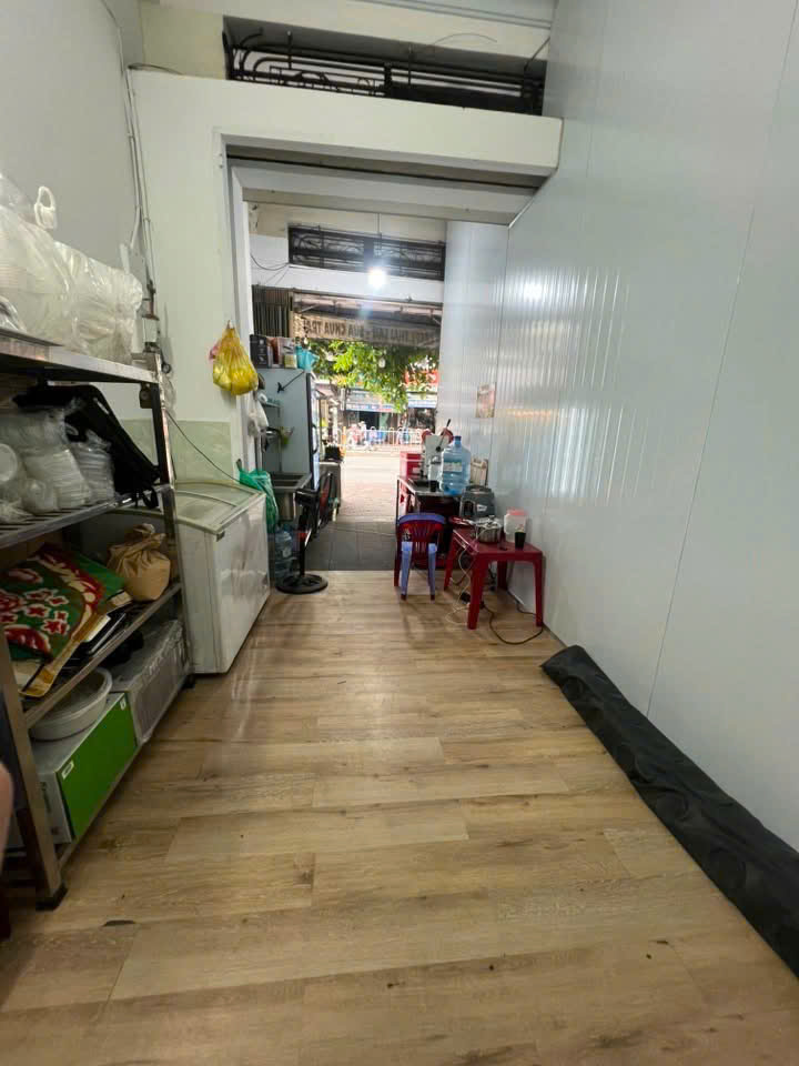 SANG NHƯỢNG MẶT BẰNG KINH DOANH – 204 NGUYỄN VĂN LƯỢNG, GÒ VẤP Do hiện tại mình có nhiều việc gia đình cần sắp xếp