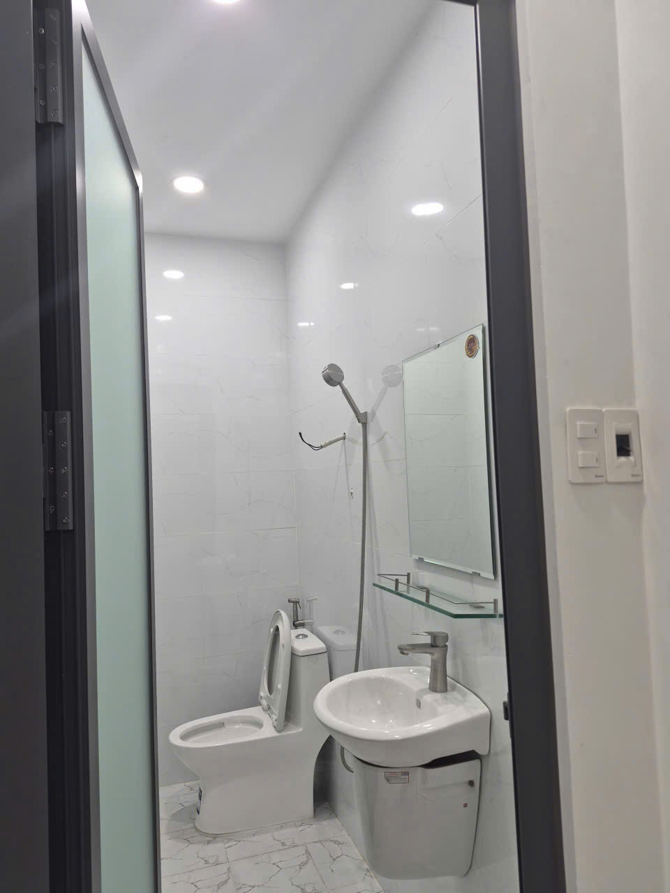 CHÍNH CHỦ CHO THUÊ PHÒNG TRỌ MỚI XÂY – GẦN ĐẠI HỌC CÔNG NGHIỆP, ĐH NGUYỄN TẤT THÀNH CS3, ĐH GIA ĐỊNH , GÒ VẤP
