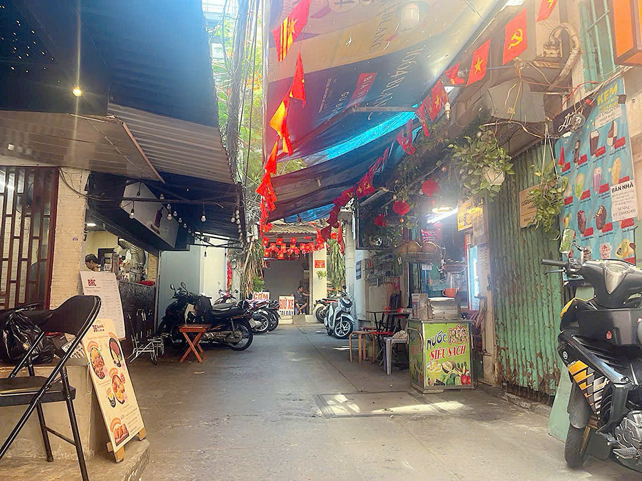 QUẬN 1: BÁN SHOPHOUSE MỘT PHẦN MẶT TIỀN LÊ LỢI, P.SÀI GÒN- DT 11,5M*5M- CHỦ 1 ĐỜI XƯA CHÀO 26,2T- 0938676685 GIANG GIANG