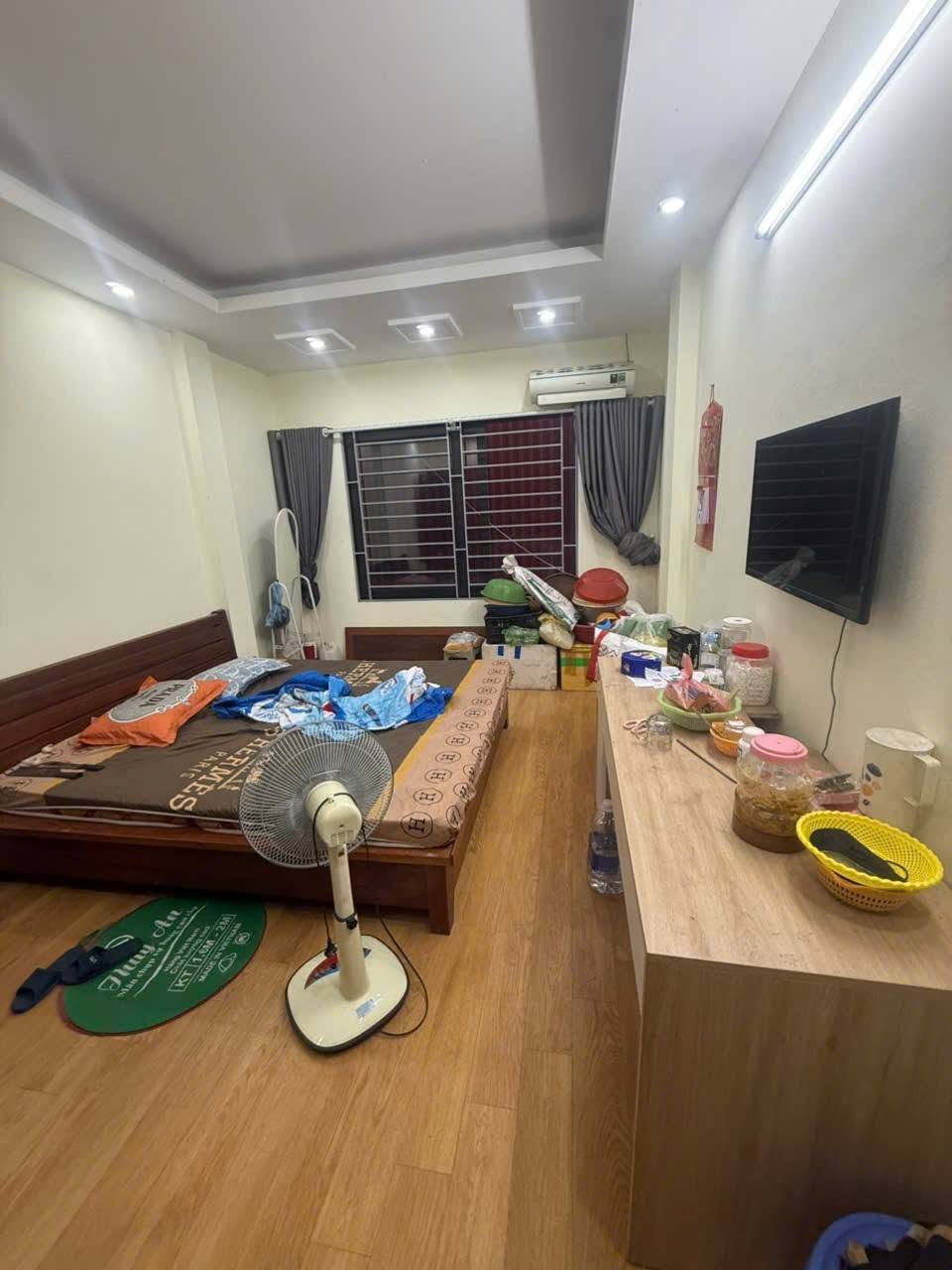 Chính chủ Bán nhà Ngõ Đại Đồng, 23m 5 tầng, lg, 100m ra ô tô, an sinh đỉnh, 5.4 tỷ 0973256699