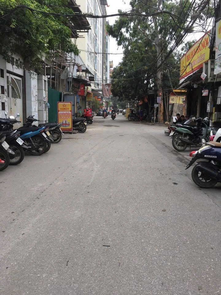 Cho thuê cửa hàng 25m2,ô tô đỗ cửa,hợp làm văn phòng,bánh mỳ,trà sữa số 34 Nhân Mỹ,Mỹ Đình
