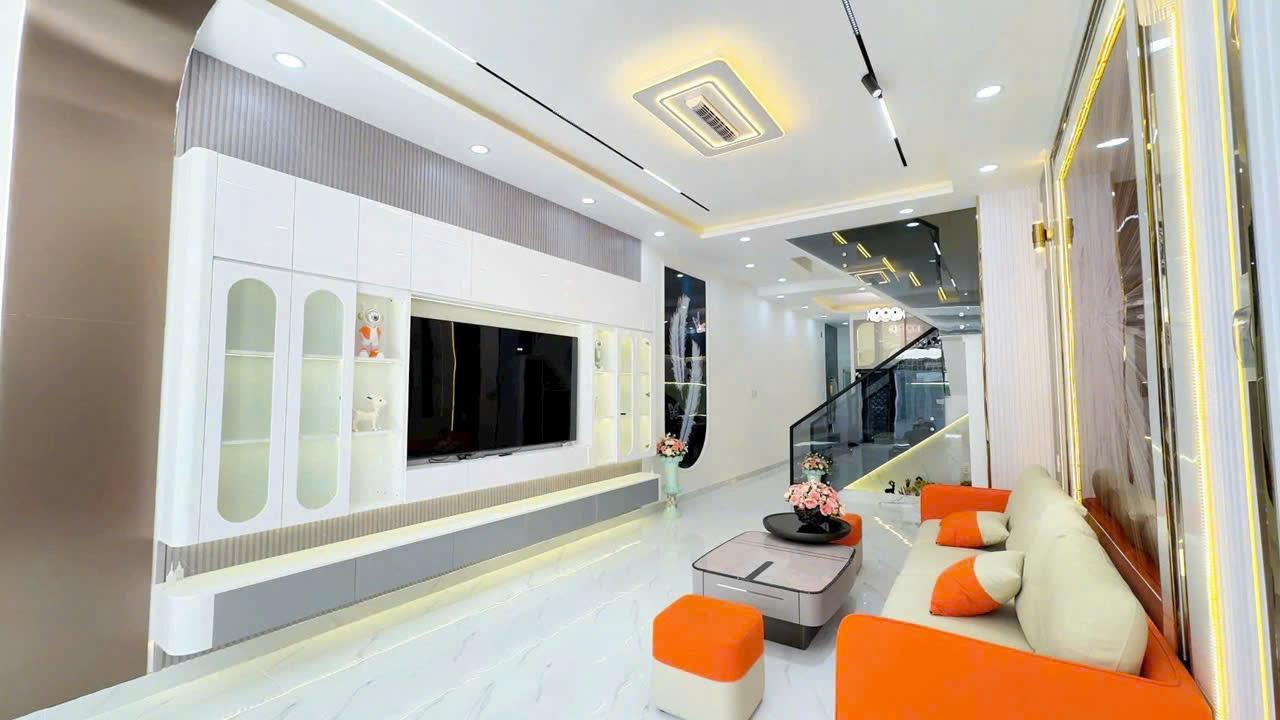 Nhà vừa ở vừa kinh doanh, hẻm xe hơi Huỳnh Tấn Phát, dân đông đúc