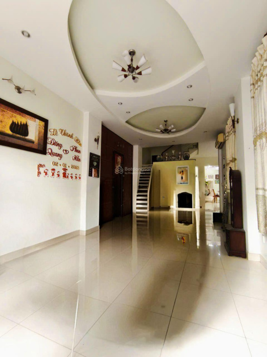 Biệt thự Tạ Quang Bửu gần CC Giai Việt, 3 tầng, 120m², hoàn công đủ