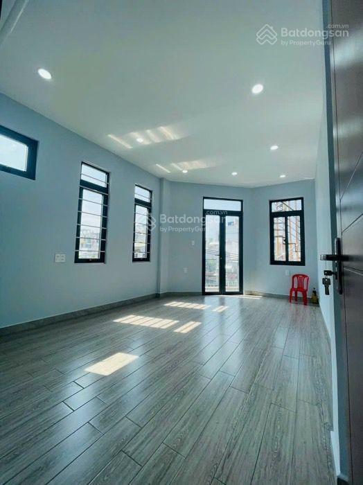 Mặt tiền kinh doanh Âu Dương Lân, 3 tầng mới, chỉ 9.5 tỷ. 0939345129-4
