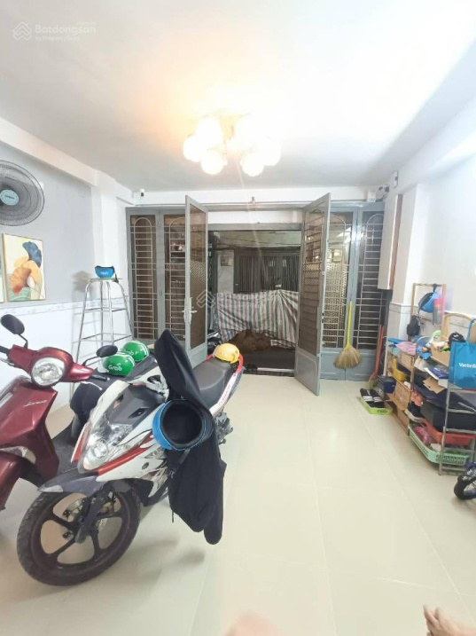 Bán nhà Dương Bá Trạc sát Q.1, 4 tầng, 6 phòng chỉ 8.3 tỷ