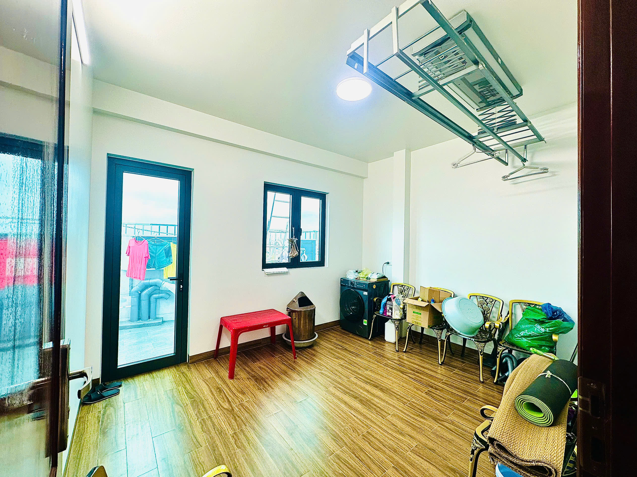 Nhà khu đô thị Waterfront 2  - Trục đường 15m đẹp nhất khu.-4