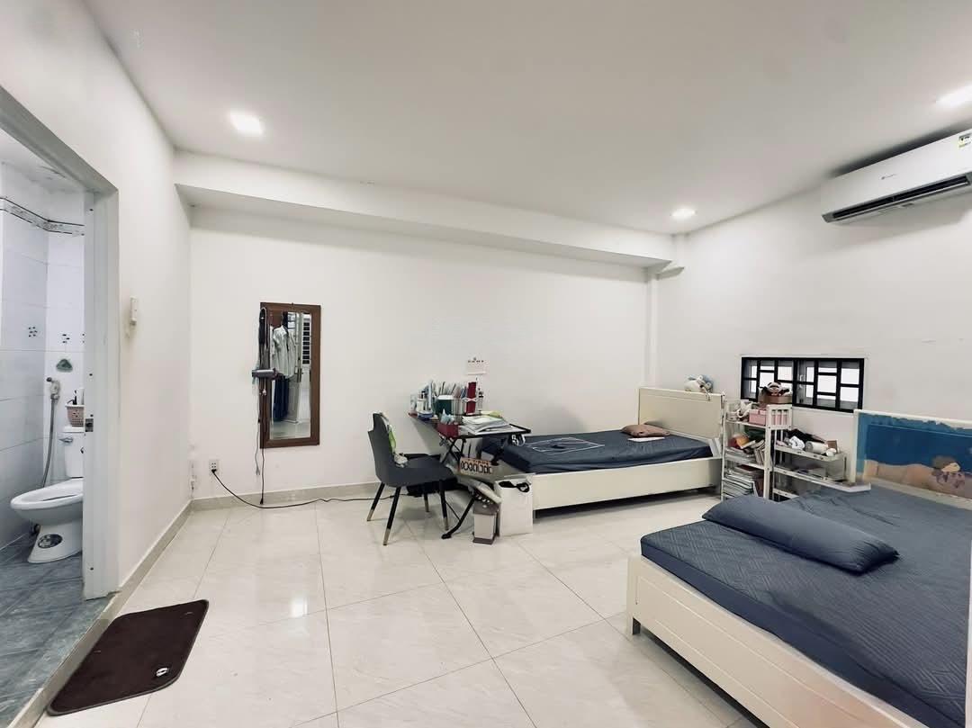 **Bán nhà hẻm 281 Lê Văn Sỹ, phường 1, Tân Bình (3*18) NH 5m - 80tr/m2-3