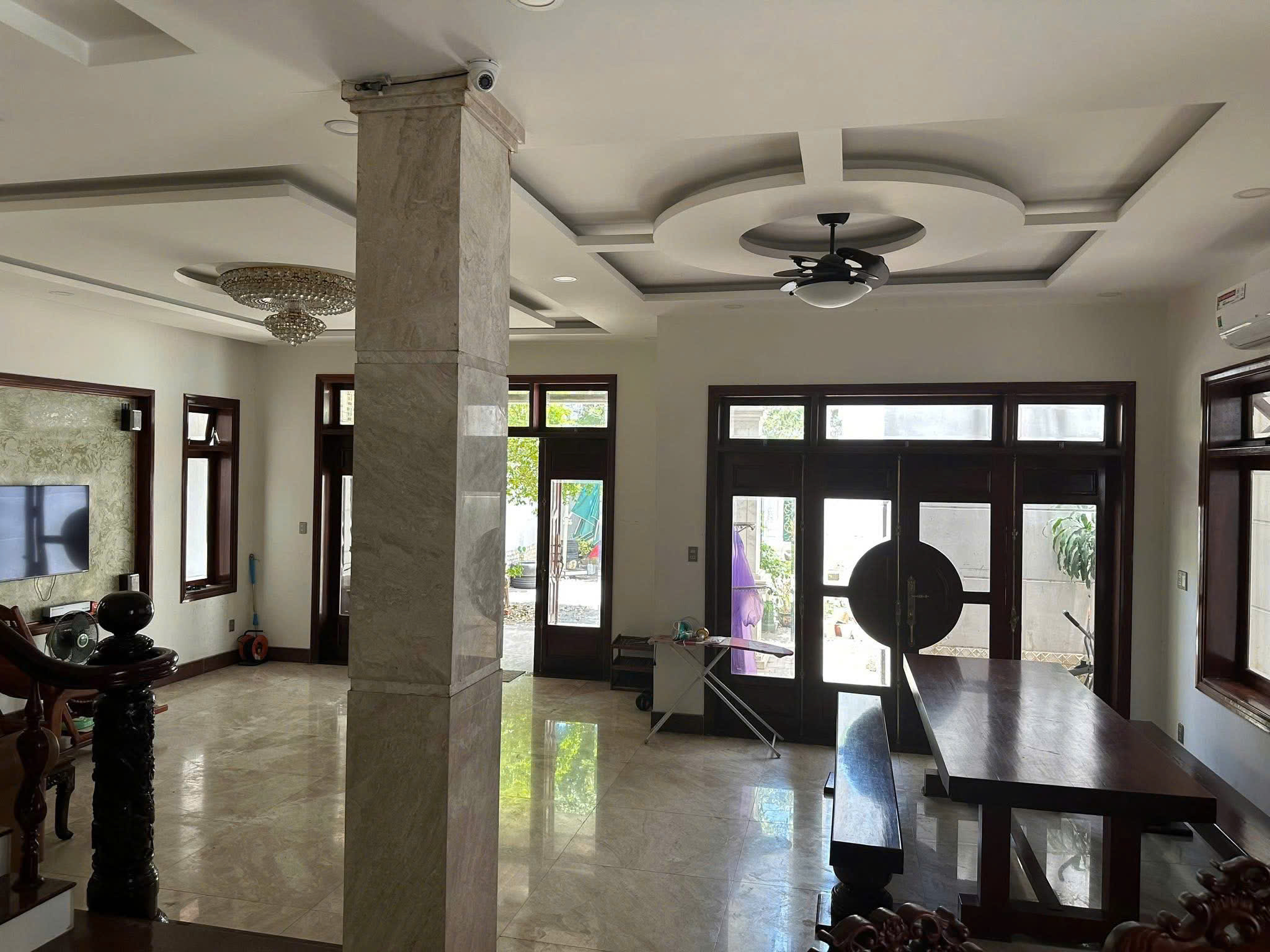 Cho thuê nhà mặt tiền Núi Thành Hải Châu Đà Nẵng dt đất 300m² – giá chỉ 30 tr