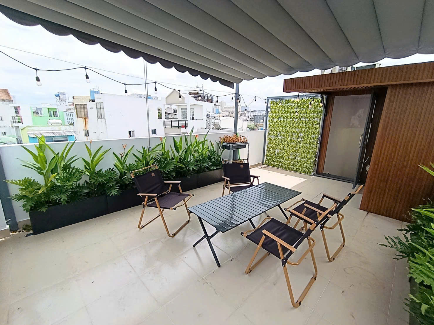 SIÊU PHẨM 4 TẦNG - CẦU NGUYỄN TRI PHƯƠNG QUẬN 8 GIÁP QUẬN 5 - TẶNG FULL NỘI THẤT - NHỈNH 7 TỶ TL-4