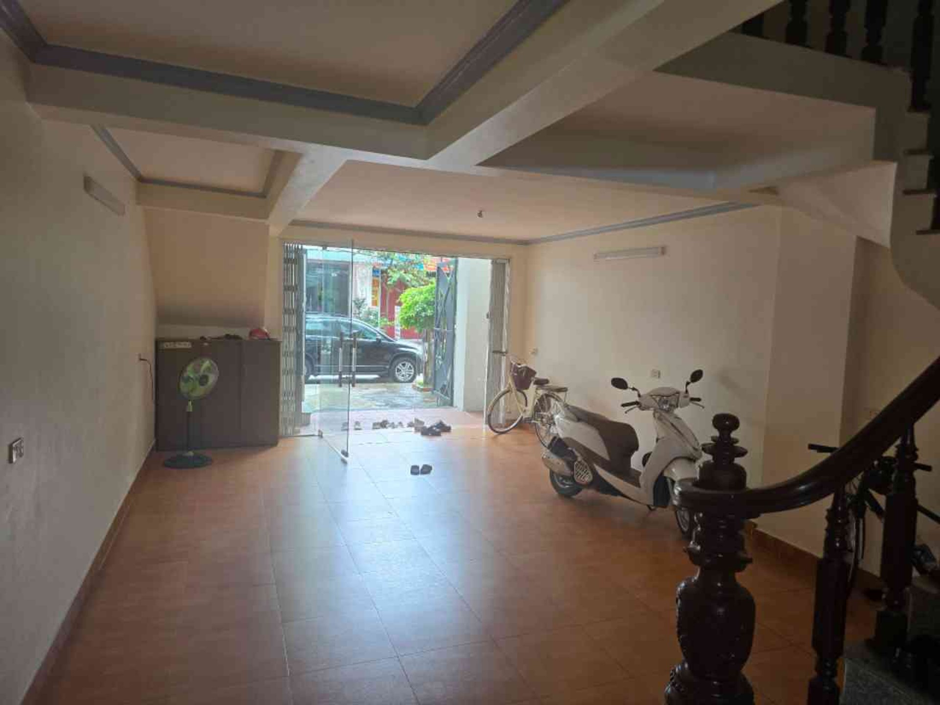 Bán nhà Ngọc Thụy gần chợ 12 tỷ 60m ô tô đỗ,gần phố,Long Biên-1