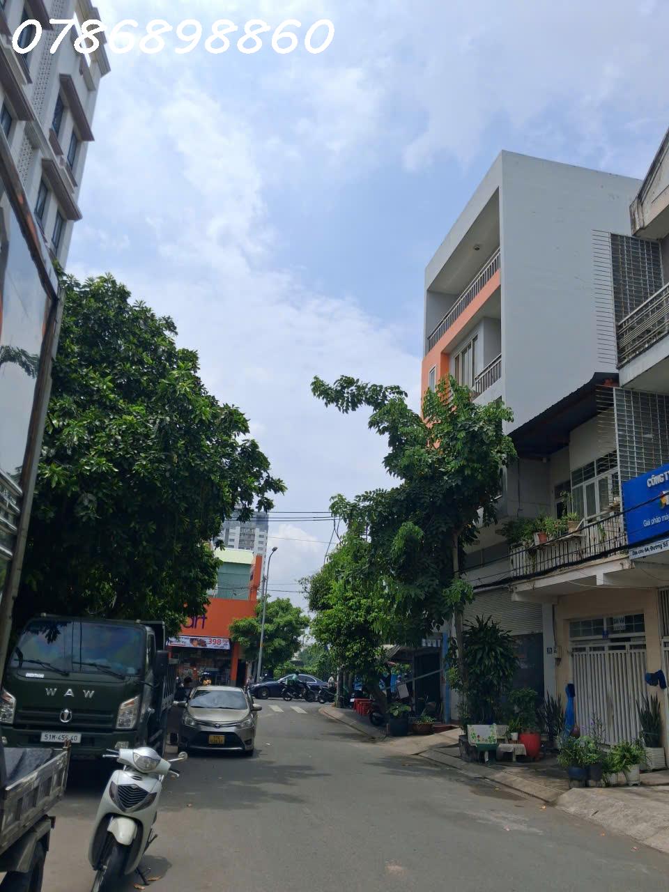 BÁN GẤP NHÀ MẶT TIỀN ĐƯỜNG SỐ 3, PHƯỜNG TÂN QUY, QUẬN 7