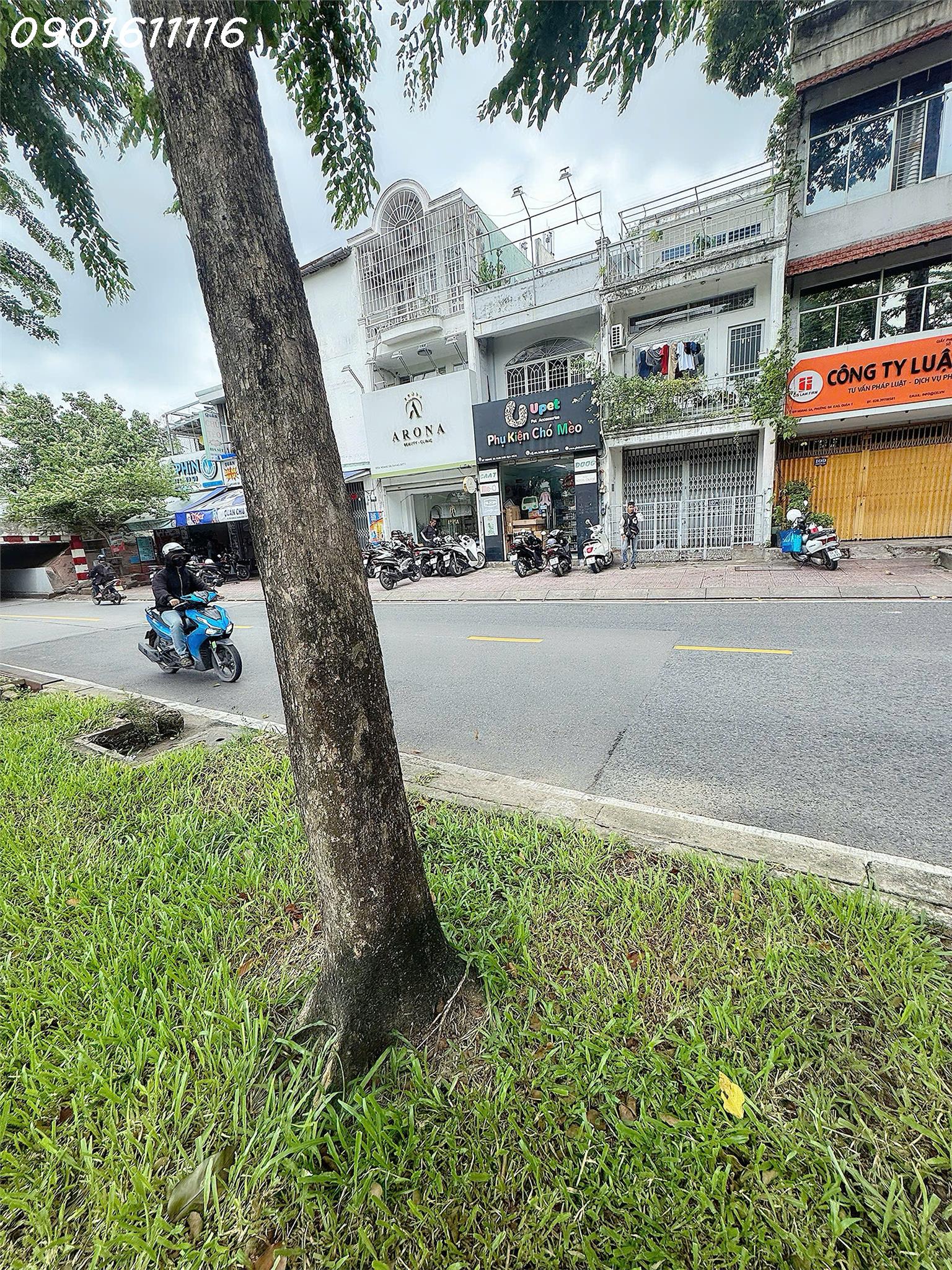 CHÍNH CHỦ BÁN NHÀ 3 TẦNG - MẶT TIỀN 20M VIEW SÔNG Đ. HOÀNG SA, QUẬN 1 - 4M*16M SỔ VUÔNG 2 MẶT TIỀN SIÊU ĐẸP * Liên hệ GIANG GIANG: 093.86.76.685