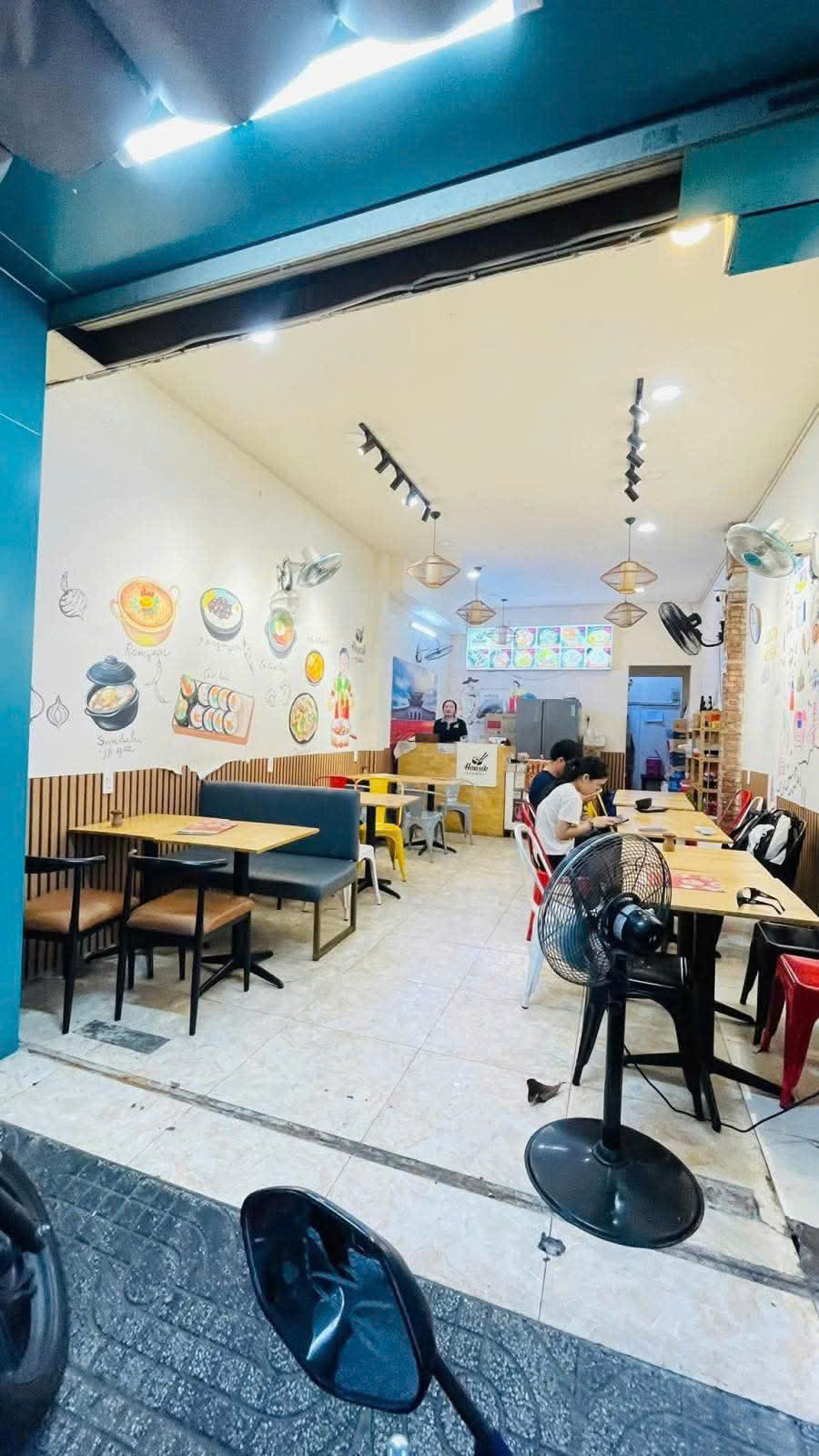 Bán nhà Mặt tiền Nguyễn Công Hoan - giao Phan Xích Long, 4,5x30m, 3 Tầng, hạ 18,9 Tỷ.