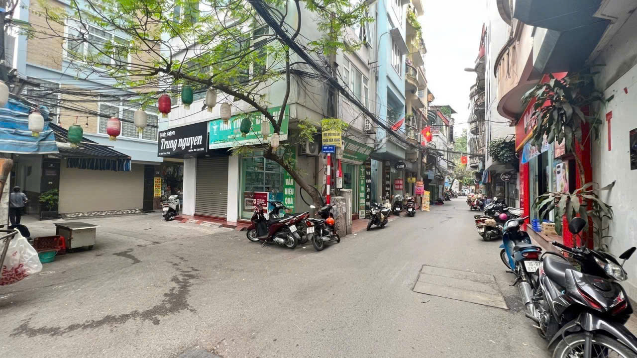 Bán 56M thông phong tôn đức thắng tặng nhà lô góc ô tô vào nhà đống đa