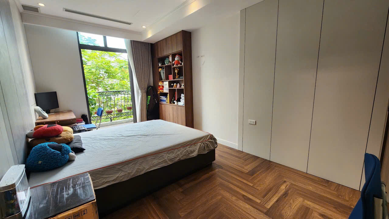 Bán nhà phố Lạc Long Quân Võng Thị, 7 tầng thang máy, ô tô, dòng tiền 150tr/tháng, nhỉnh 19 tỷ