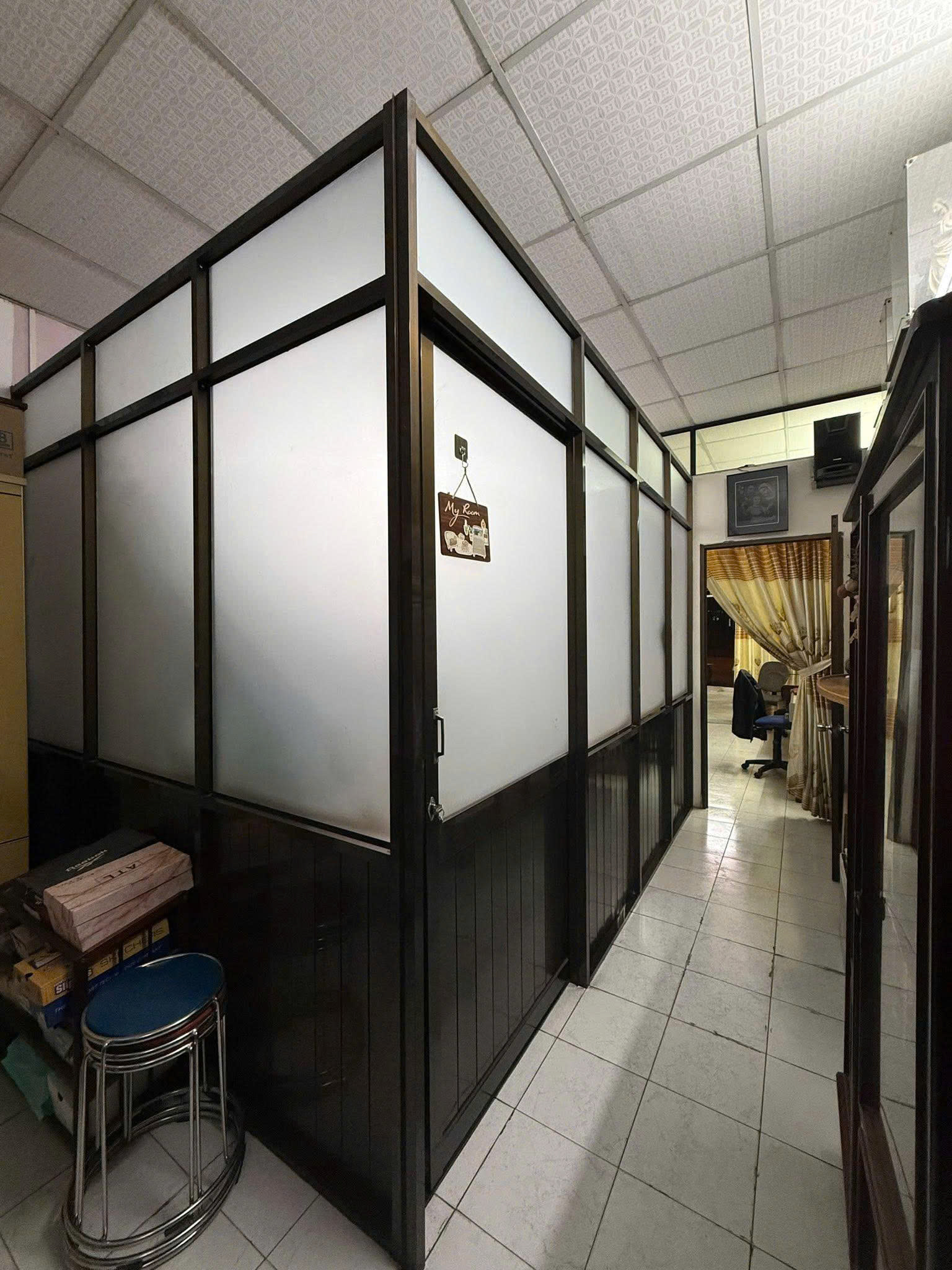Bán nhà Mặt tiền Nguyễn Tuân -  giao Nguyễn Thái Sơn, 4,6x19m. Cấp 4, 1 đời chủ, 12,6 tỷ.