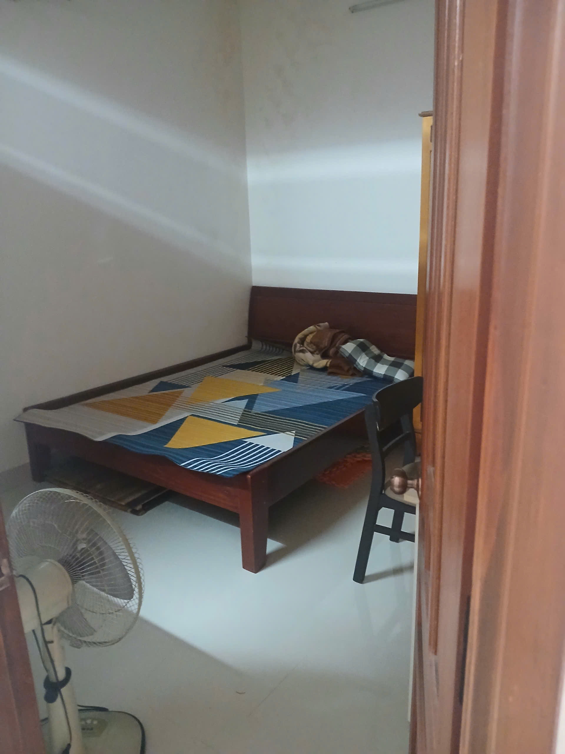 Bán nhà 2,5 tầng đường Hồ Sỹ Dương -  thông Nguyễn Phước Tần