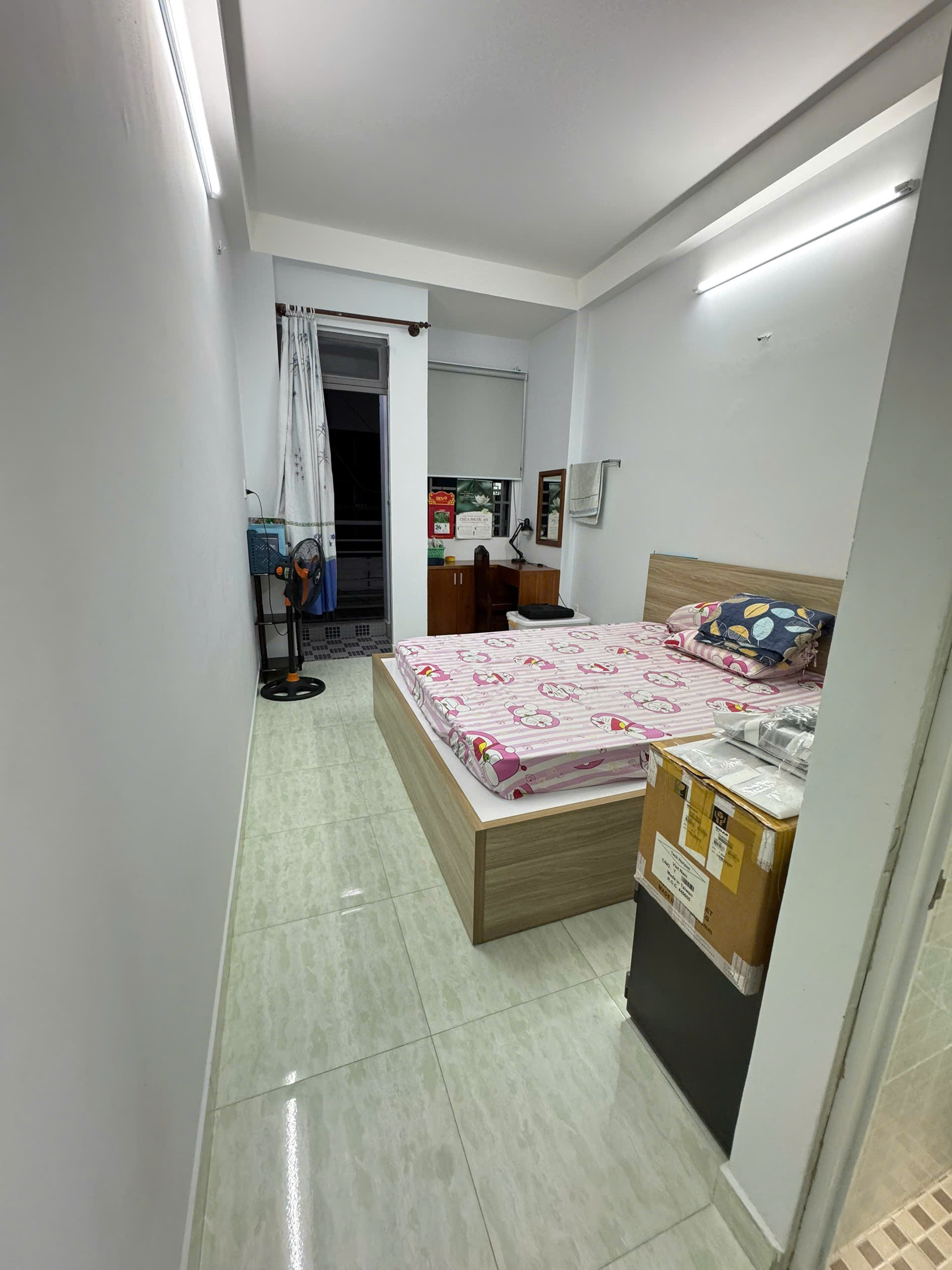 bán nhà đẹp Ngang 3.12 x 17  đúc bê tông cạnh Q1-3