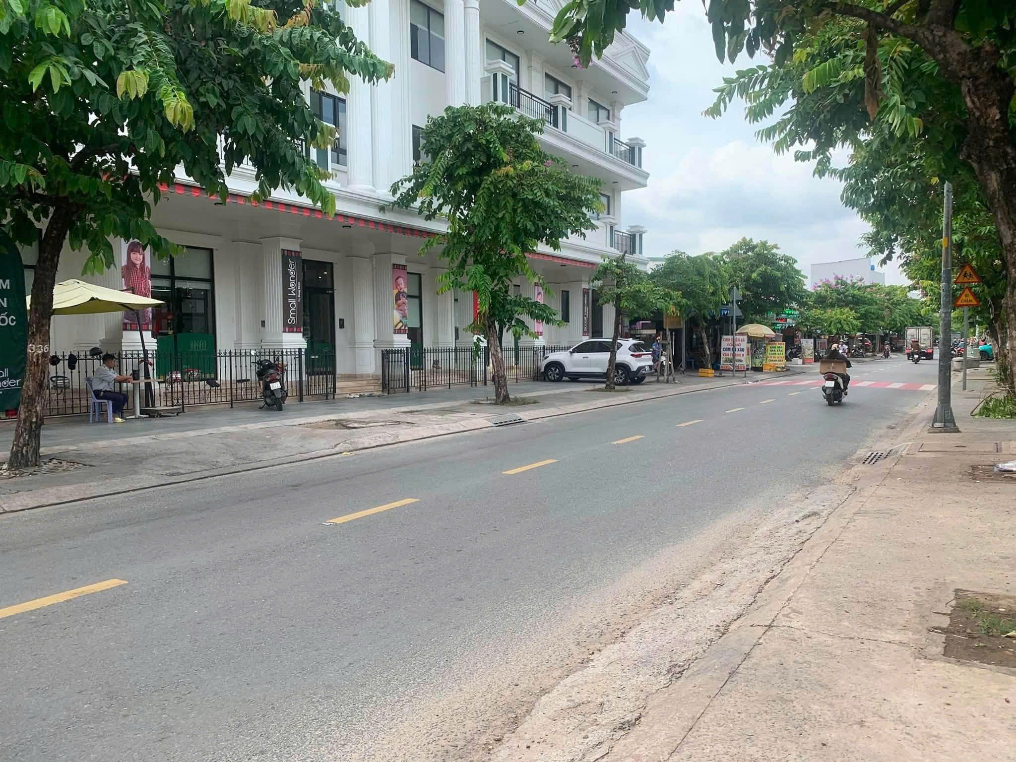 CHÍNH CHỦ CHO THUÊ MẶT BẰNG MẶT TIỀN ĐẸP – VỊ TRÍ ĐẮC ĐỊA TẠI QUẬN 12, HCM - 240M2 - 15TR-4