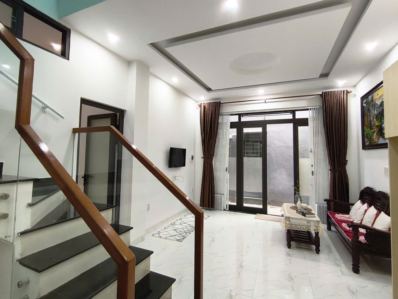 ♪ Nhà kiệt Phạm Văn Nghị, 40m2, 2 tầng đúc cứng, có thể lên tum, 3PN, nhỉnh 3 tỷ