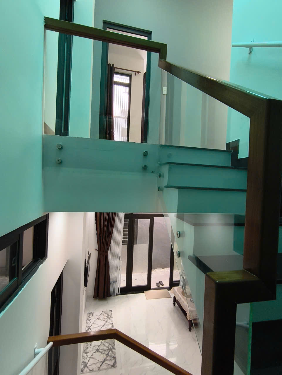 ♪ Nhà kiệt Phạm Văn Nghị, 40m2, 2 tầng đúc cứng, có thể lên tum, 3PN, nhỉnh 3 tỷ