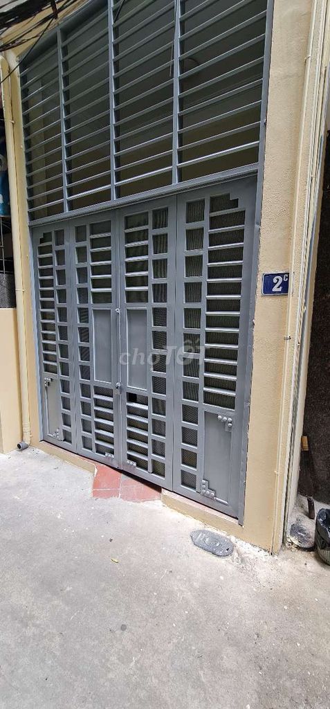 Miễn trung gian, chính chủ Cần cho thuê nhà nguyên căn ngõ 5 Hoàng Quốc Việt