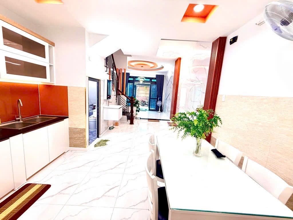 Siêu phẩm 4 tầng BTCT, ô tô ngủ trong nhà, 4m x 13m, gần chợ Thạch Đà -  Quận Gò Vấp, chỉ 6 tỷ nhỉnh(TL)